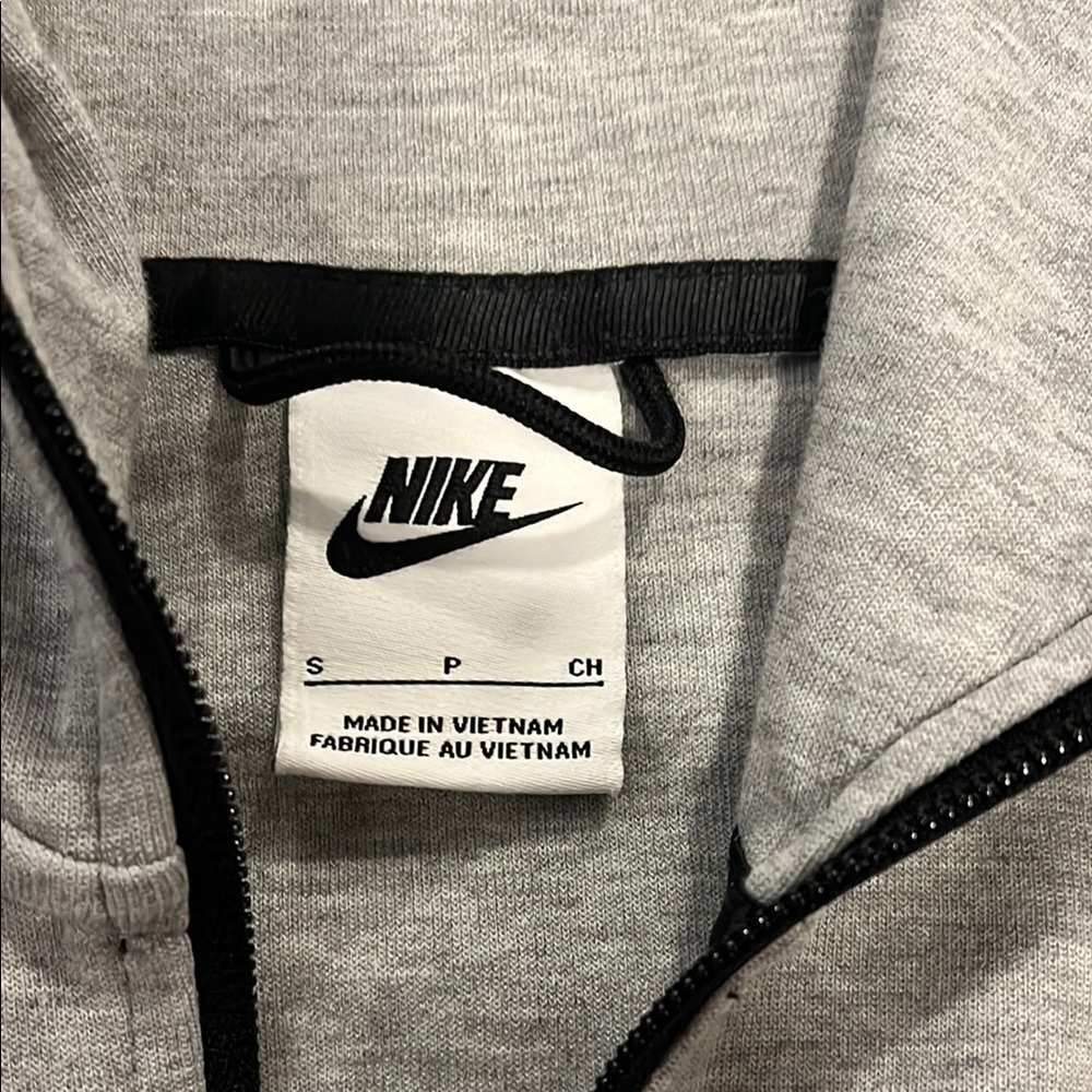 Nike Tech Cropped Light Gray - image 2